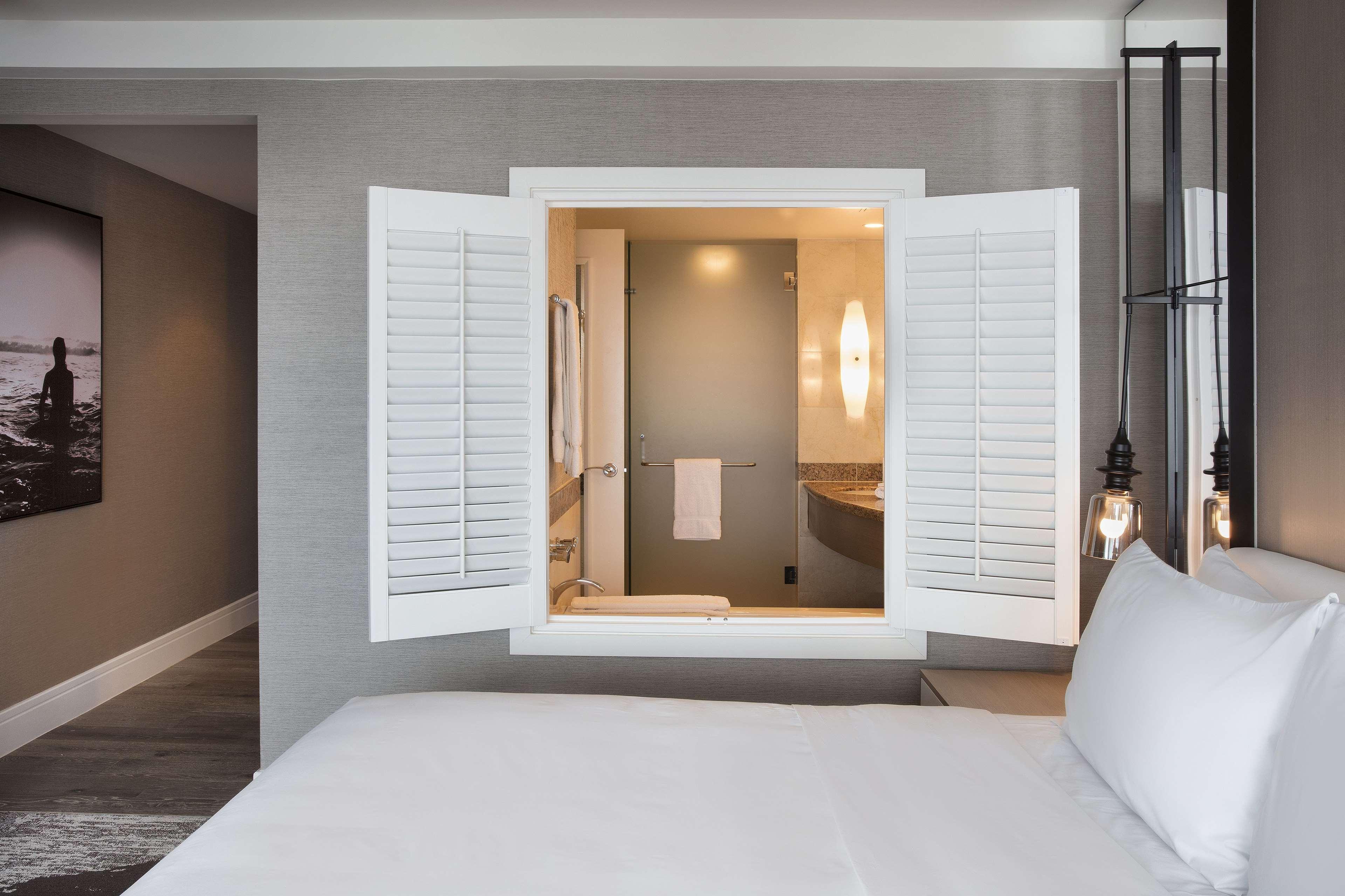 The Diplomat Hollywood, Curio Collection By Hilton 4*