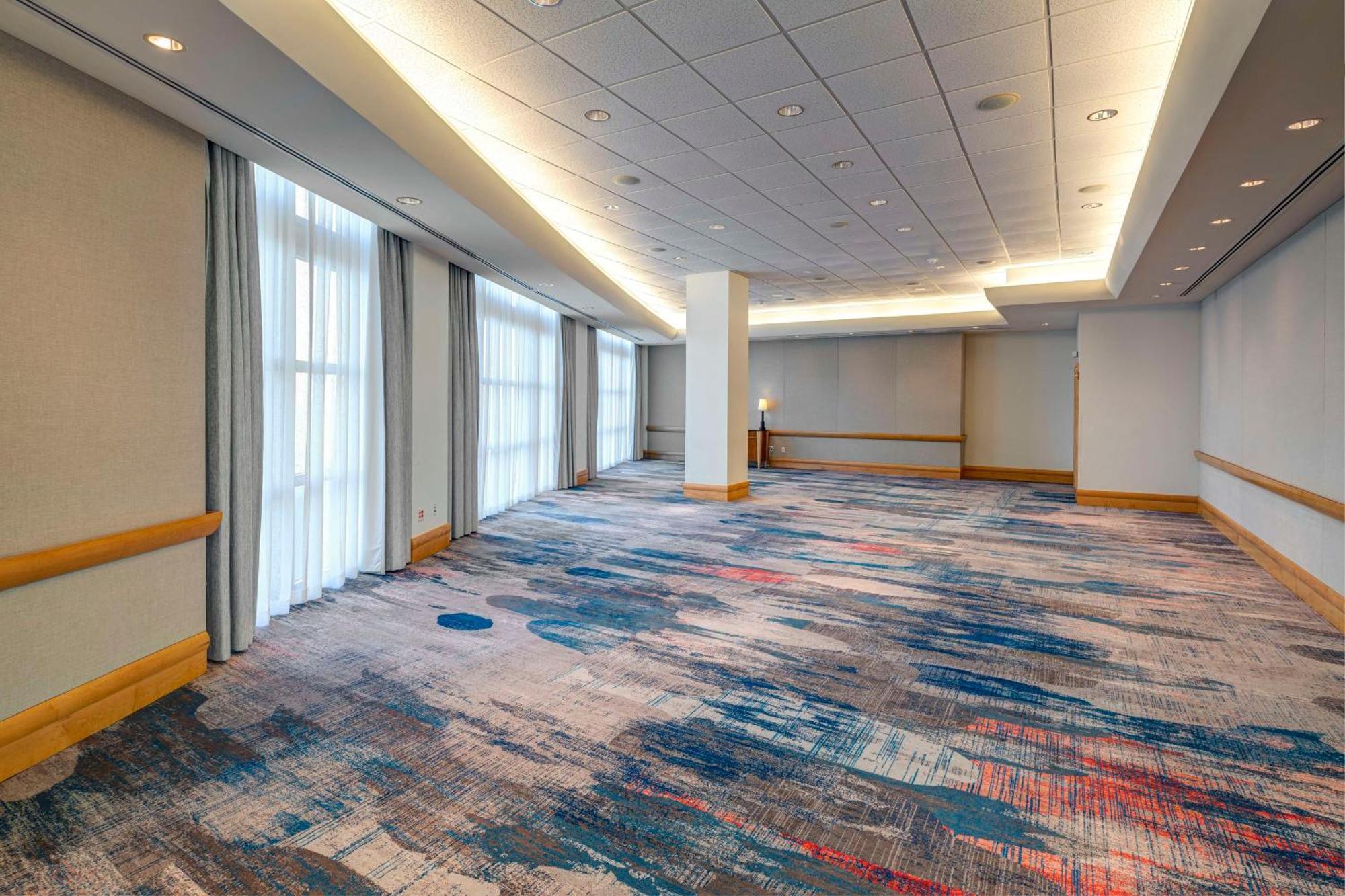 The Diplomat Hollywood, Curio Collection By Hilton