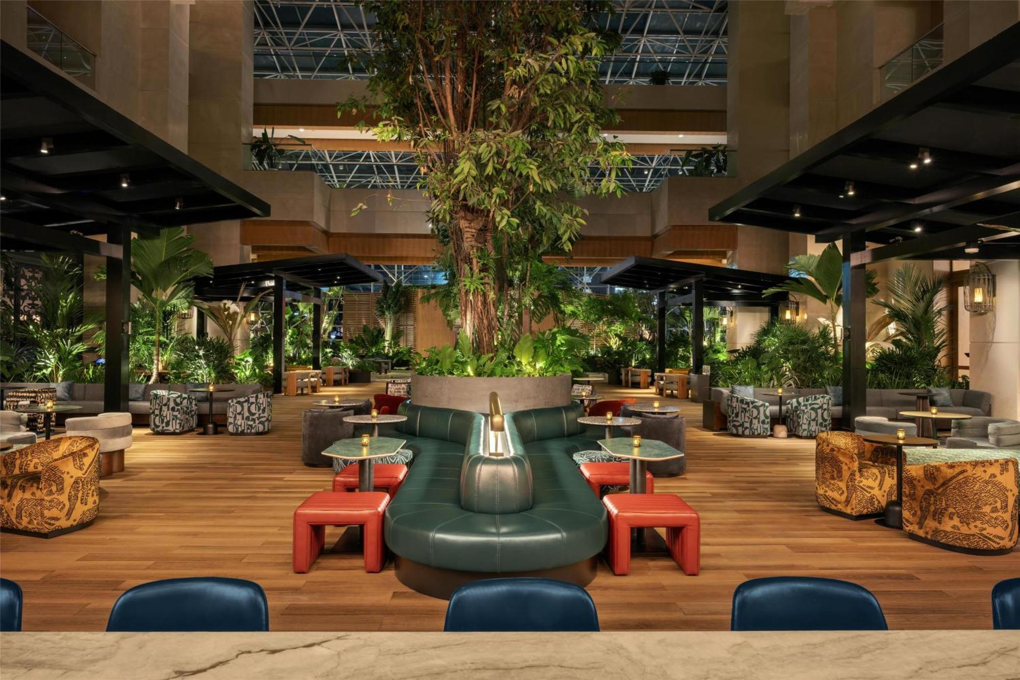 The Diplomat Hollywood, Curio Collection By Hilton Resort 4*