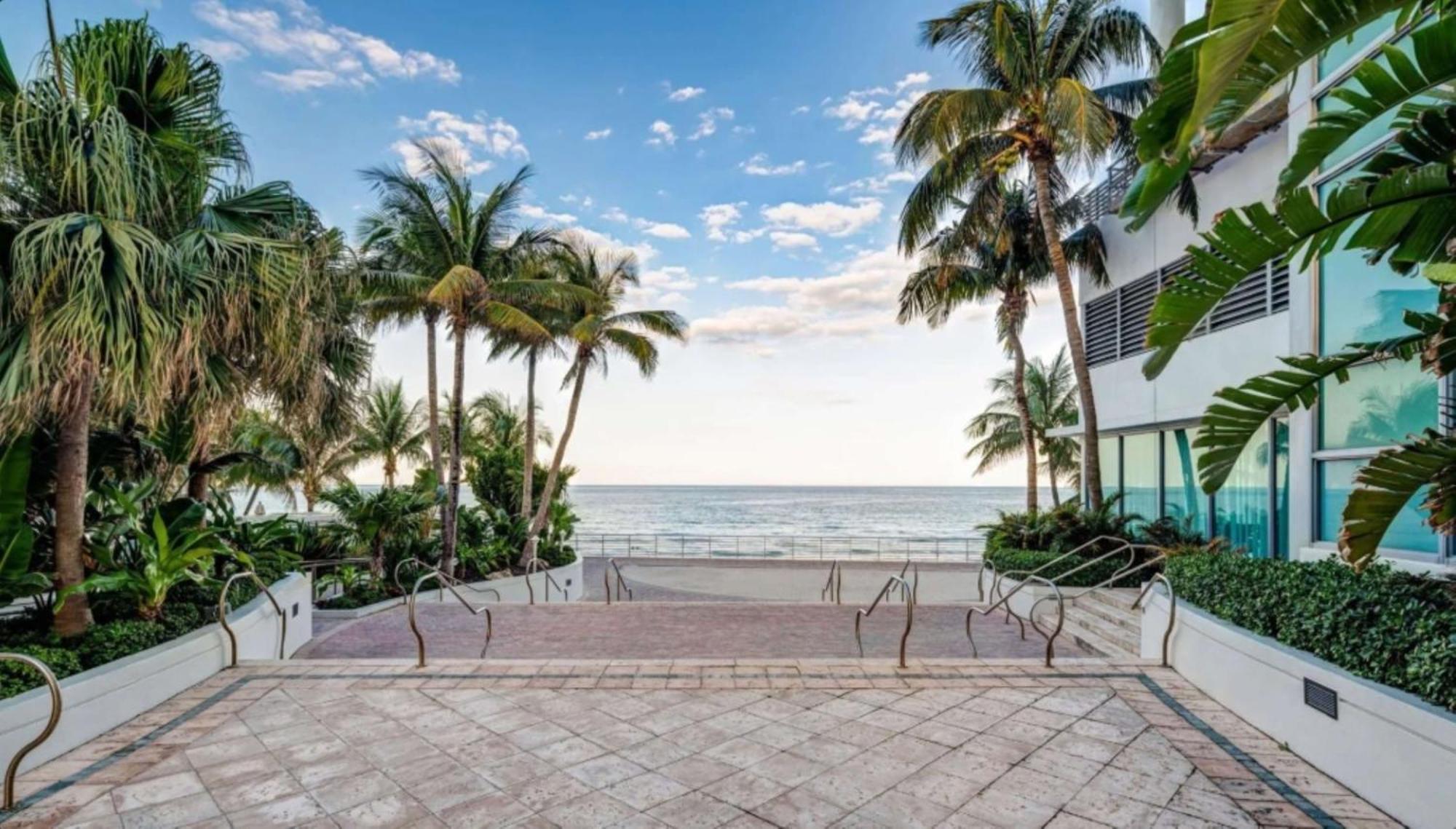 Resort The Diplomat Hollywood, Curio Collection By Hilton Hollywood