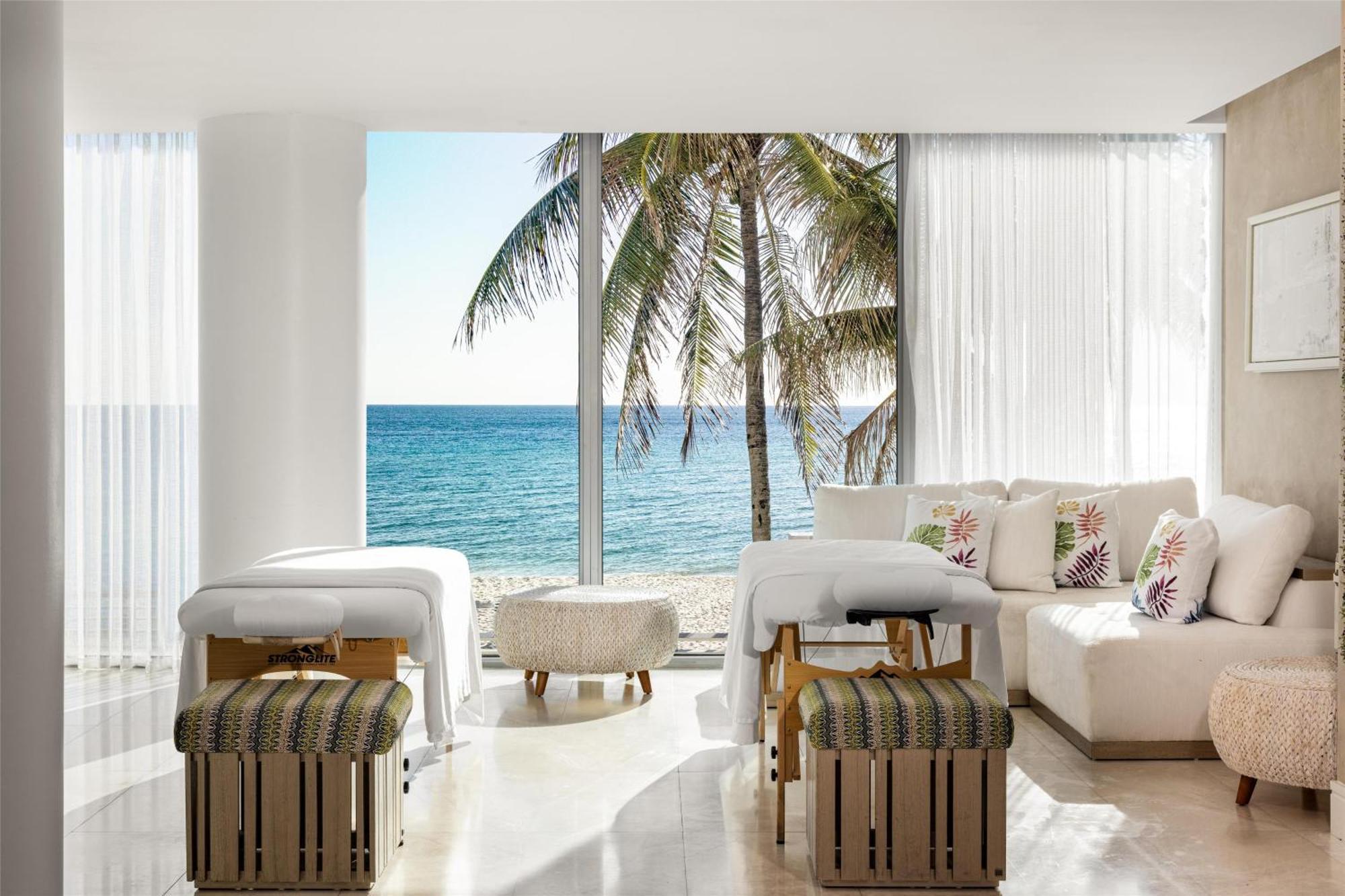 The Diplomat Hollywood, Curio Collection By Hilton 4*