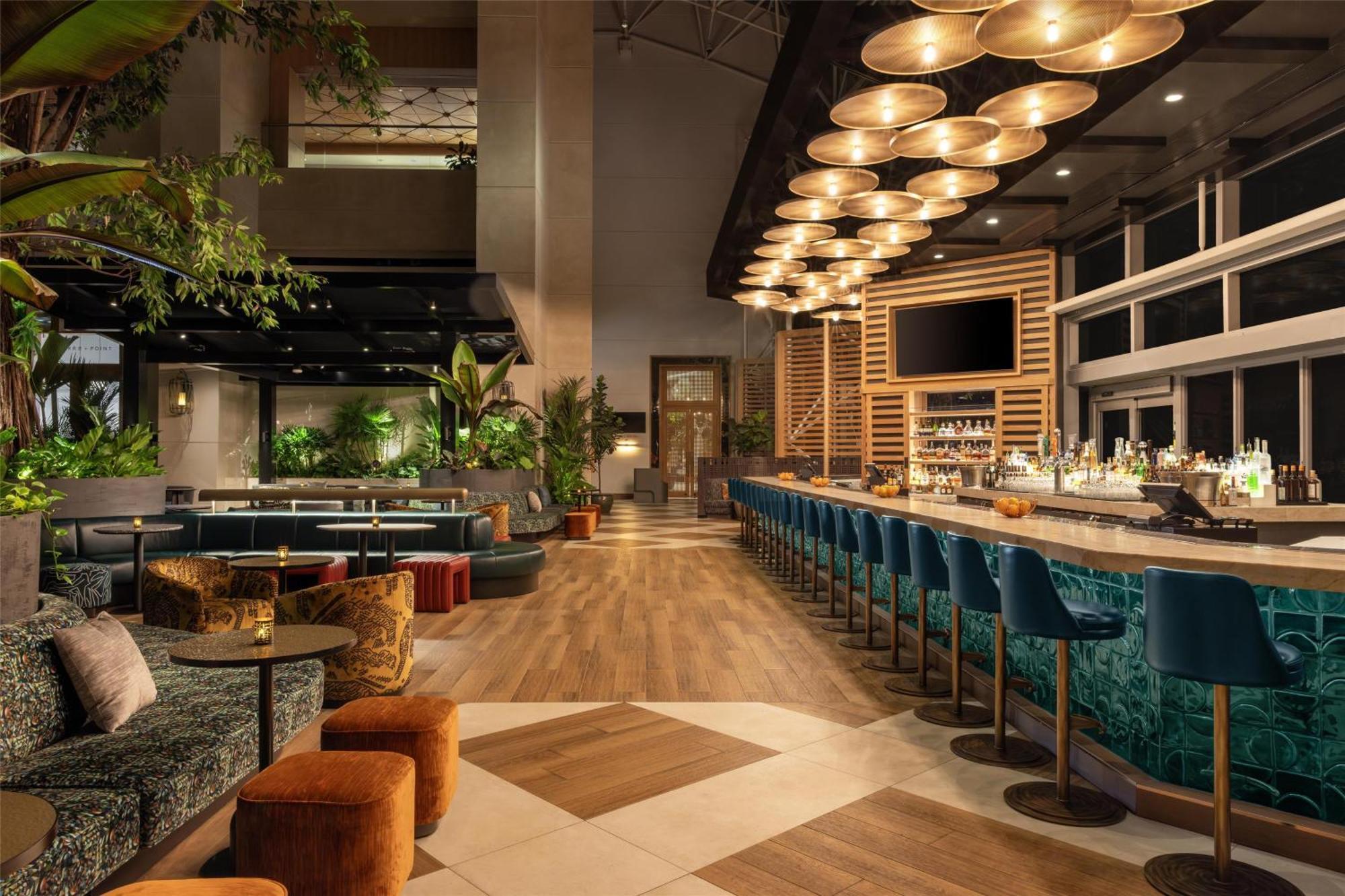 The Diplomat Hollywood, Curio Collection By Hilton Resort